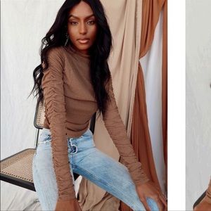 12th tribe Colette Brown Mock Neck Top, Size small